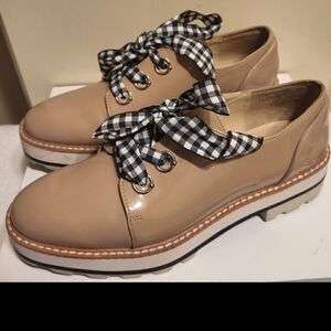 Zara Women Tan Patent Leather Platform Soled Oxford Shoes w/Plaid Laces sz 7/37